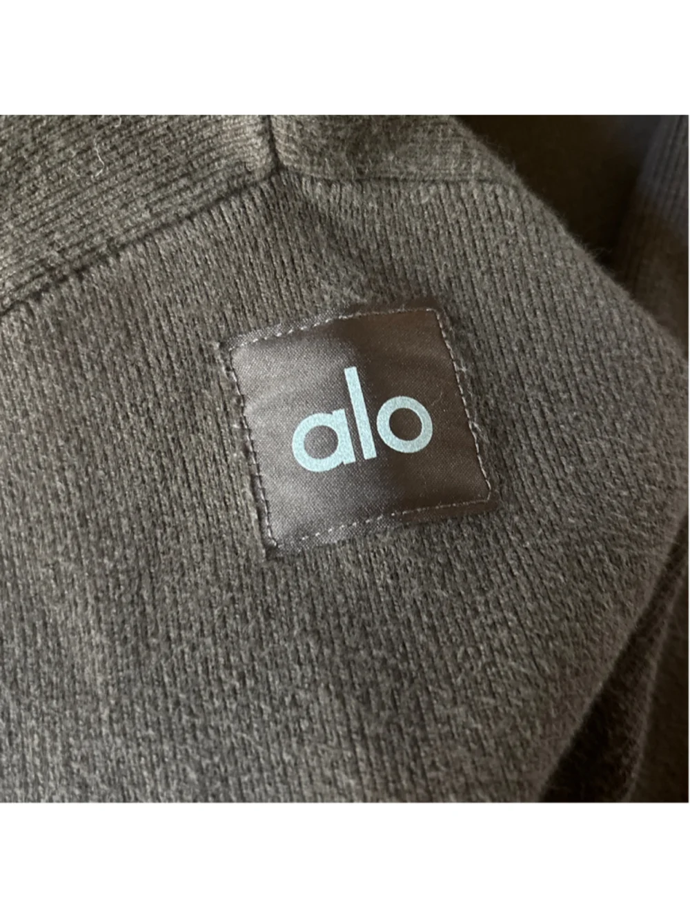 Alo Yoga scholar knit cropped full zip jacket size S